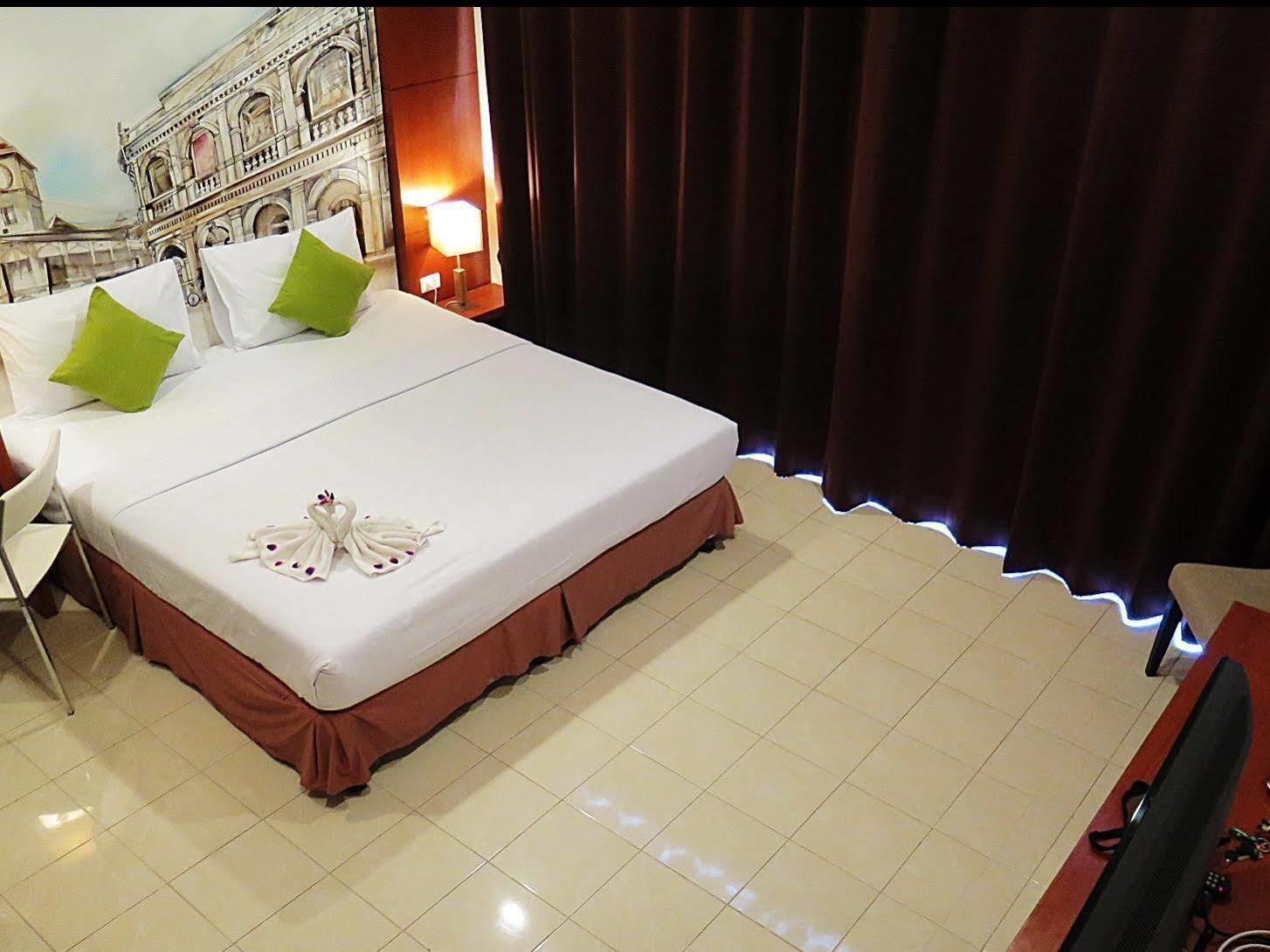 Sugar Ohana Poshtel Phuket Eksteriør bilde